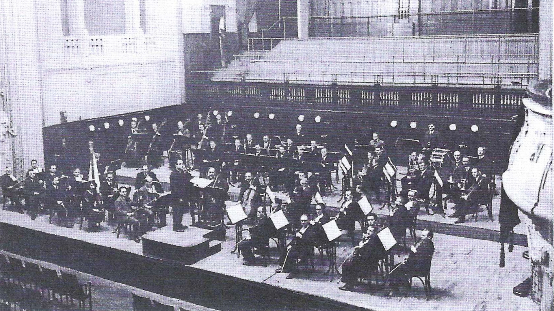 Pražský koncertní život v prvním desetiletí orchestru FOK