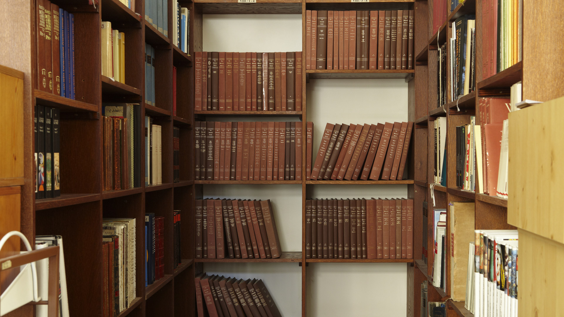 Knihovna ÚDU a bibliografie